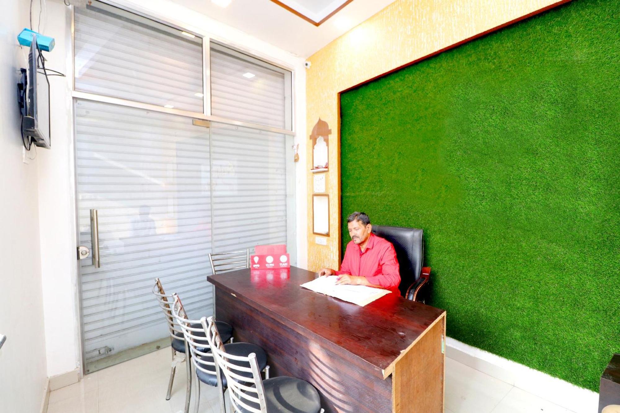 Hotel O Pushp Vatika Bhiwani Exterior photo